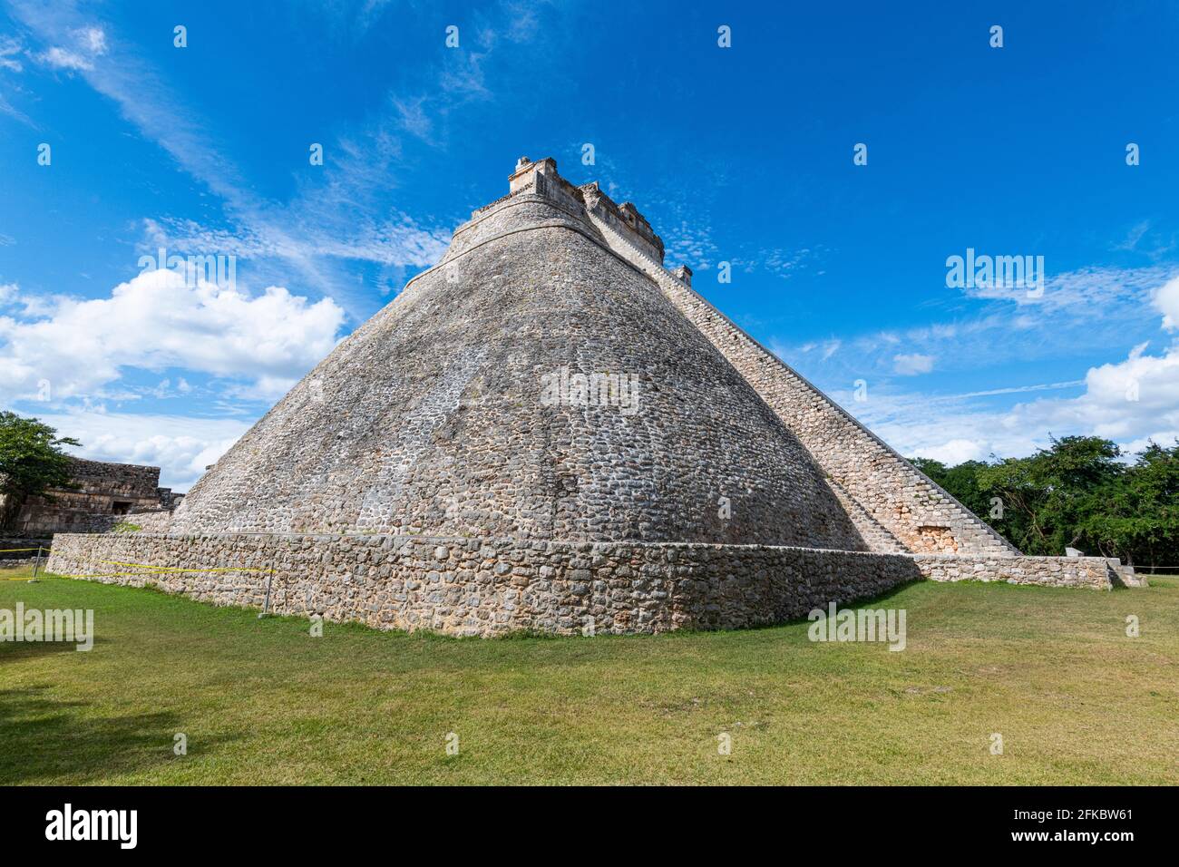 Le rovine Maya di Uxmal, patrimonio dell'umanità dell'UNESCO, Yucatan, Messico, Nord America Foto Stock