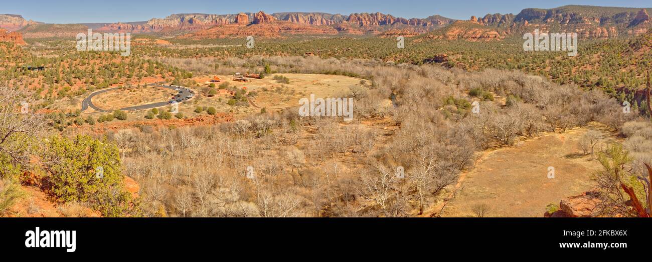 Il Red Rock state Park si affaccia sull'Eagle Nest Trail Overlook, Sedona, Arizona, Stati Uniti d'America, Nord America Foto Stock