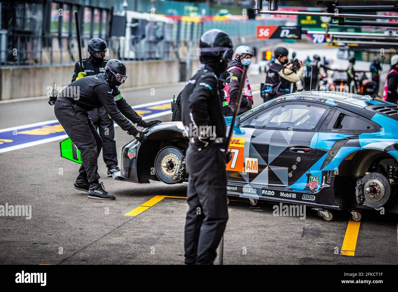 77 Ried Christian (ger), Evans Jaxon (nzl), Campbell Matt (auts), Dempsey-Proton Racing, Porsche 911 RSR - 19, pitlane, ambiance durante la 6 ore di Spa-Francorchamps, 1° round del Campionato Mondiale FIA Endurance 2021 sul circuito di Spa-Francorchamps, dal 29 aprile al 1° maggio 2021 a Stavelot Belgio - Foto Clément Luck / DPPI Foto Stock