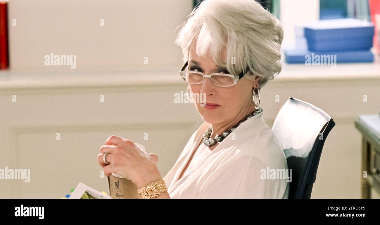 STATI UNITI. Meryl Streep in una scena di (C)Fox 2000 Pictures film: The Devil  Wears Prada (2006). Trama: Un neolaureato intelligente, ma sensibile, porta  un lavoro come assistente di Miranda Priestly, l'esigente