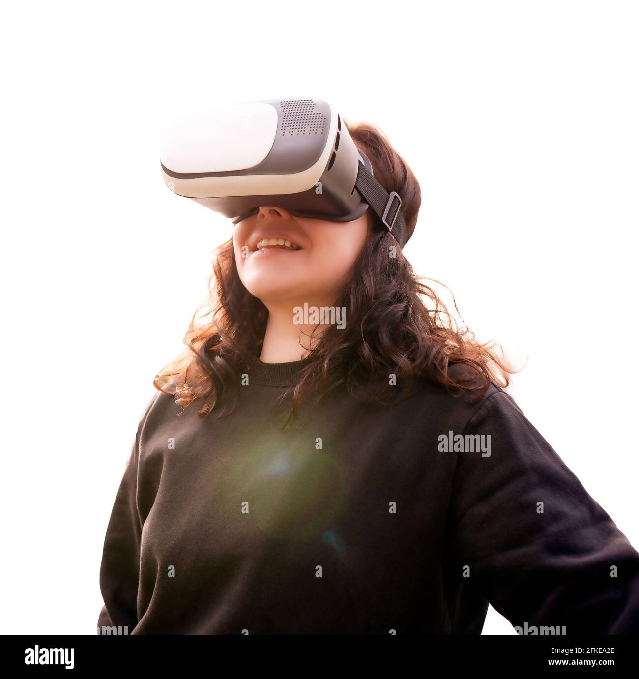 Donna con occhiali di realtà virtuale. Isolato. Foto Stock