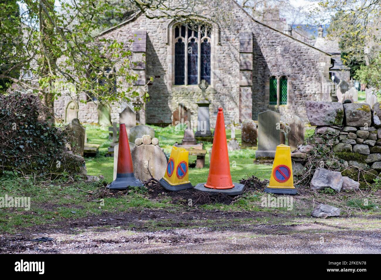 Danni alle pareti a St Marys Long Preston Foto Stock