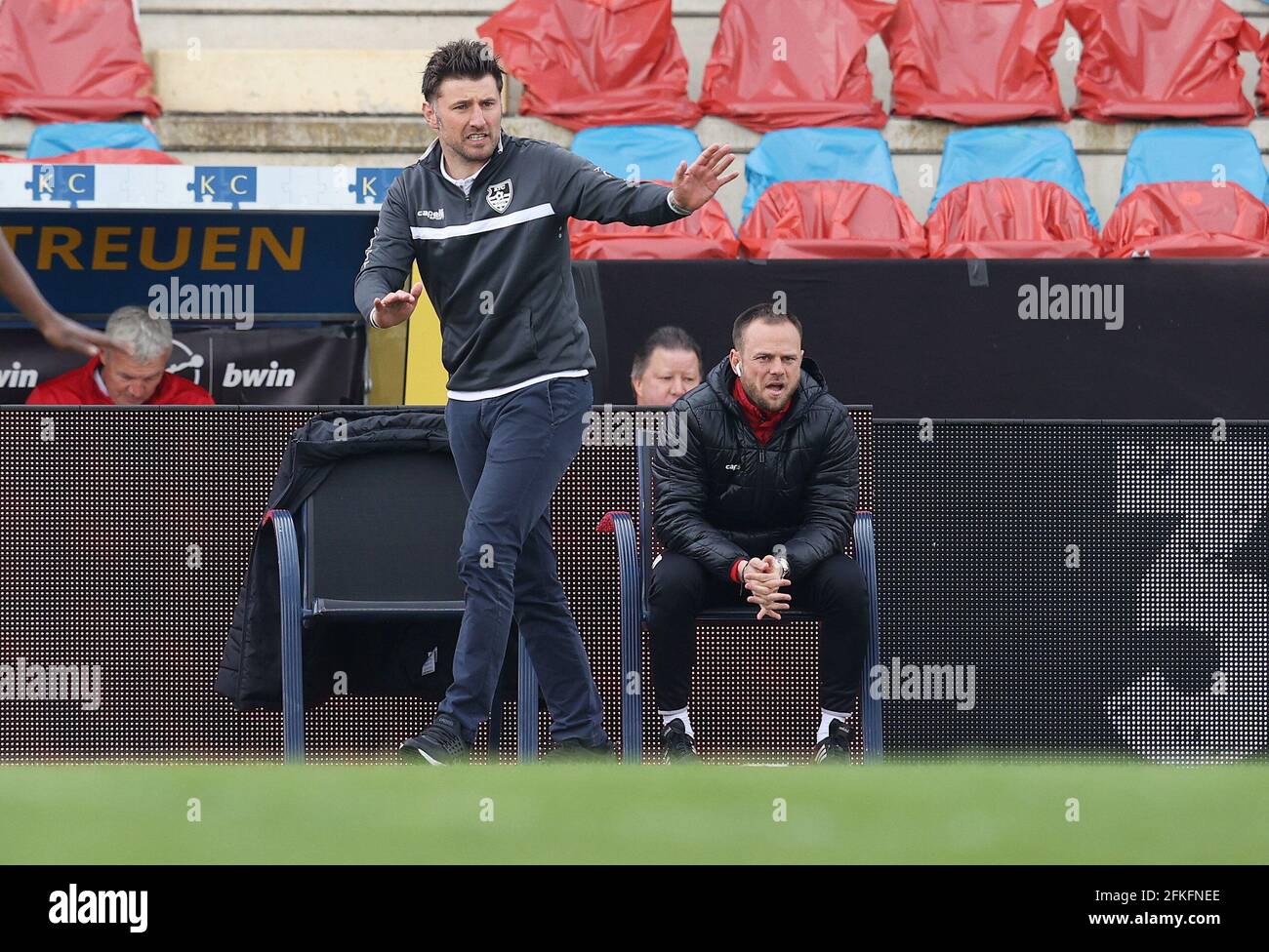 Lotte, Germania. Fido: 01.05.2021 Fuvuball: Calcio: 3° Bundesliga, stagione 2020/21 KFC Uerdingen 05 - Dynamo Dresden Coach Stefan Reisinger, KFC | Usage worldwide Credit: dpa/Alamy Live News 2021 Foto Stock