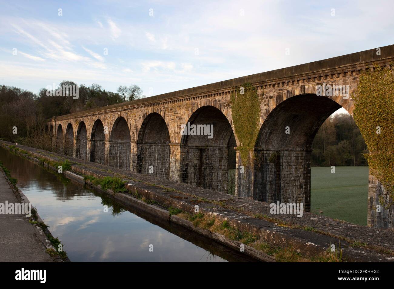 Acquedotto e viadotto Chirk sul canale Llangollen, al confine tra Inghilterra e Galles. Foto Stock