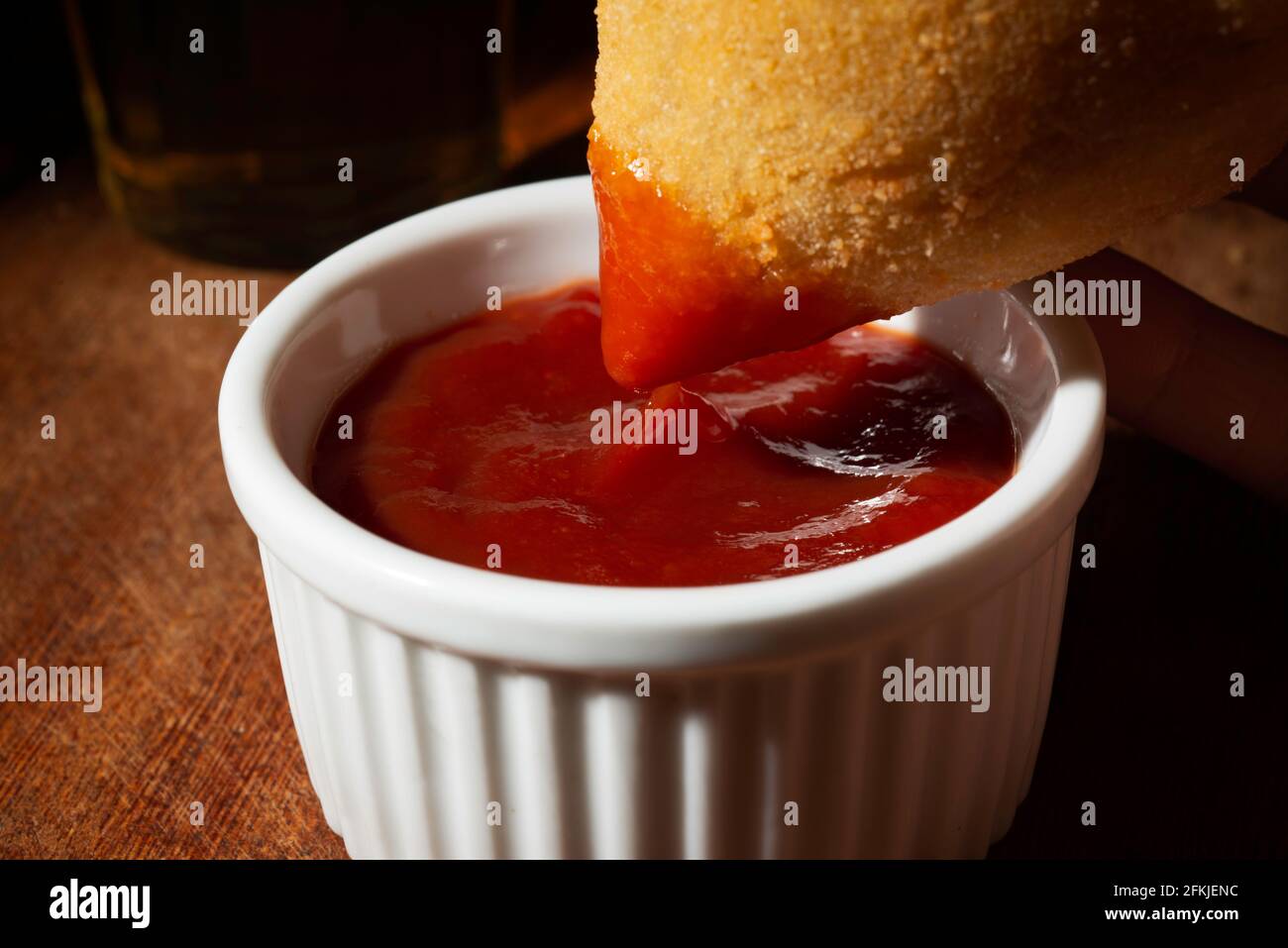 Gnocchi di pollo, coxinha, popolare spuntino brasiliano Foto Stock