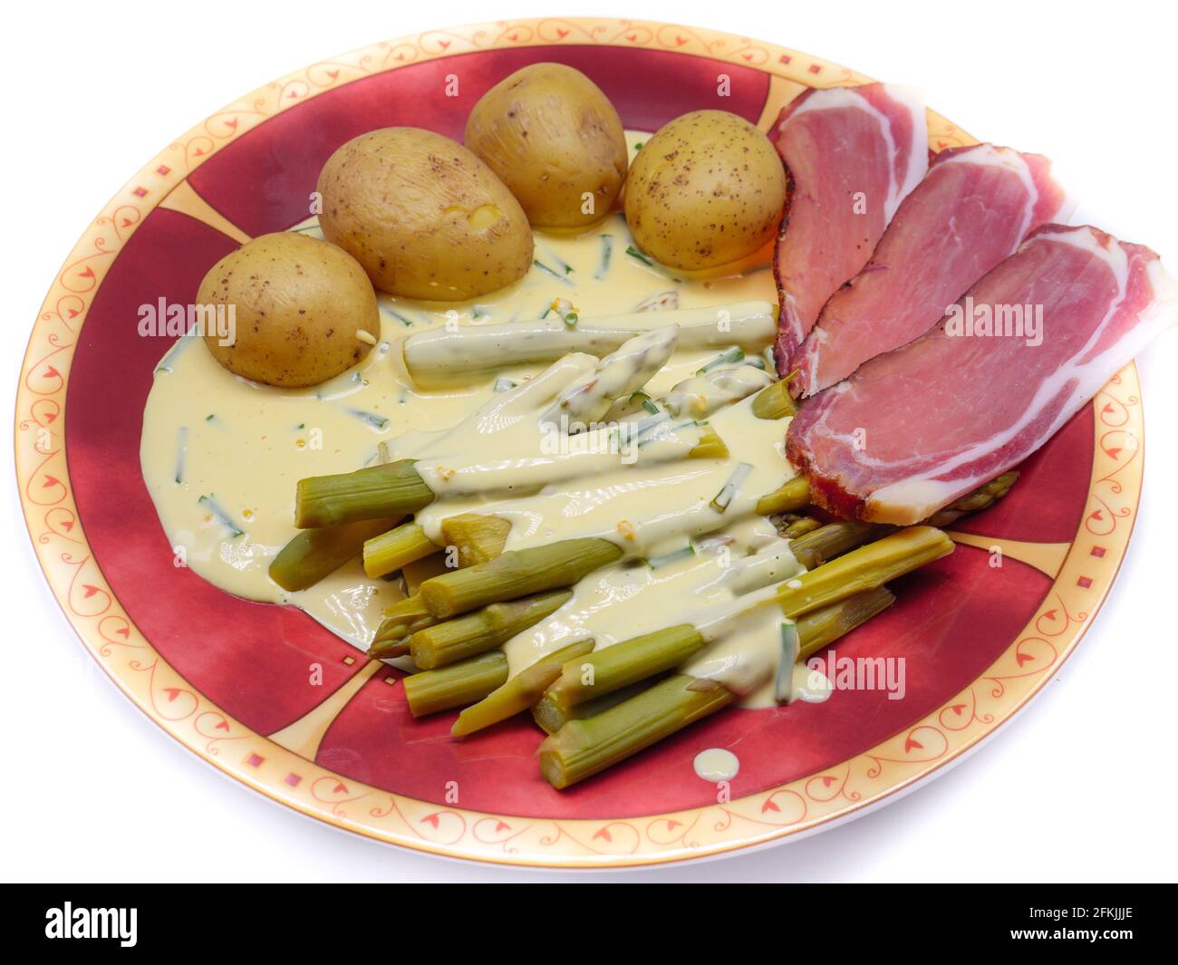 asparagi verdi freschi con prosciutto e patate Foto Stock