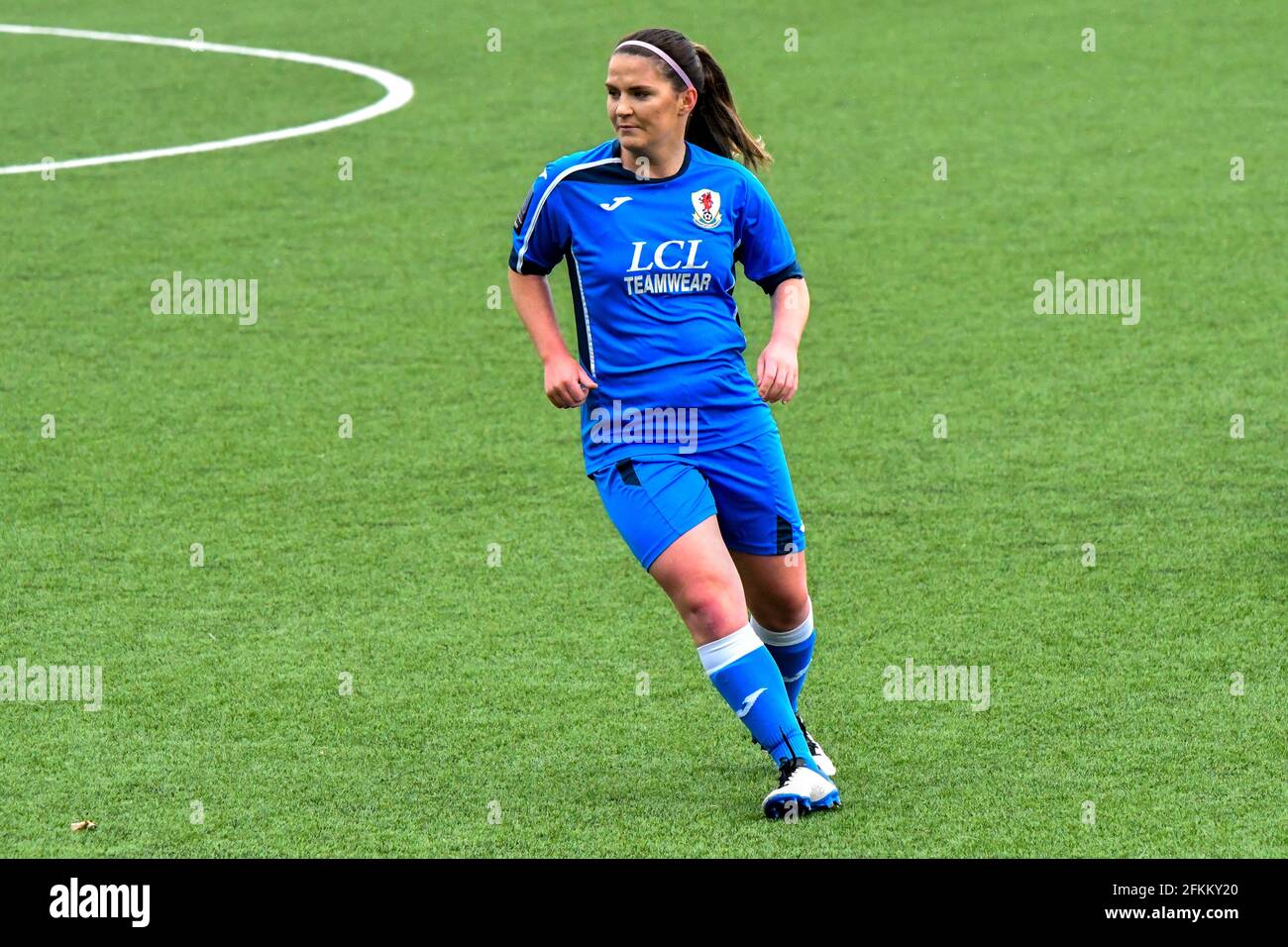 Ystrad Mynach, Galles. 2 maggio 2021. Shannon Greenway di Cardiff City Ladies durante il riscaldamento pre-partita prima della partita di calcio femminile tra fa Women's National League Southern Premier Division Cardiff City Ladies e fa Women's National League Division One Midlands Boldmere St Michaels Women al CCB Center for Sporting Excellence di Ystrad Mynach, Galles, Regno Unito il 2 maggio 2021. Credit: Duncan Thomas/Majestic Media/Alamy Live News. Foto Stock