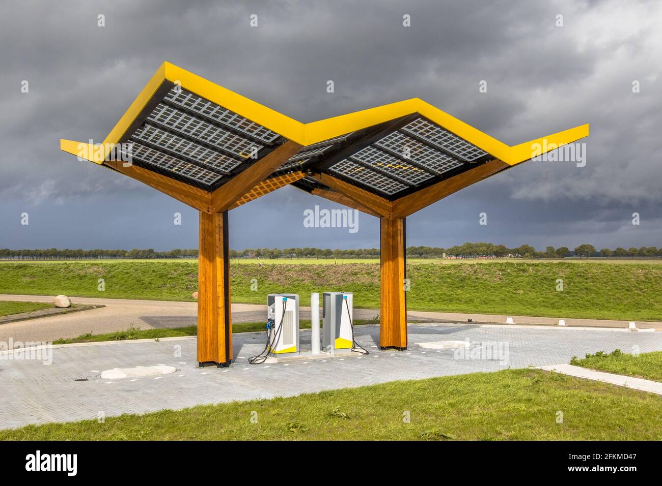 Stazione di ricarica per auto elettrica nella ricarica per auto in rapida espansione Rete nei Paesi Bassi Foto Stock