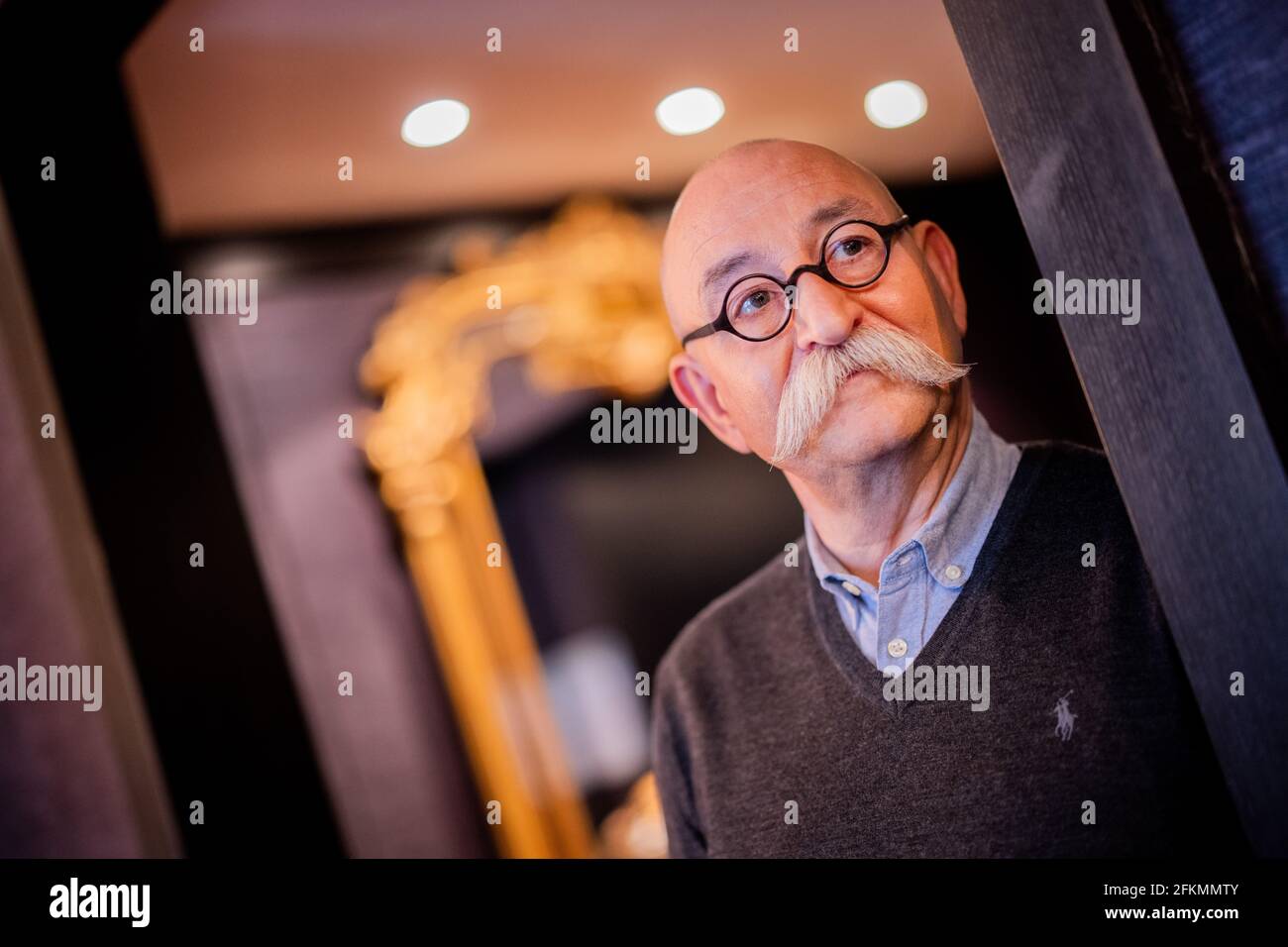 Colonia, Germania. 19 Apr 2021. Horst Lichter, chef e presentatore, registrato al Savoy Hotel. Ha scritto un nuovo libro intitolato 'Ich bin dann mal Still: Meine Suche nach der Ruhe in mir'. In esso, guarda anche indietro sulla sua carriera e la sua vita. Credit: Rolf Vennenbernd/dpa/Alamy Live News Foto Stock