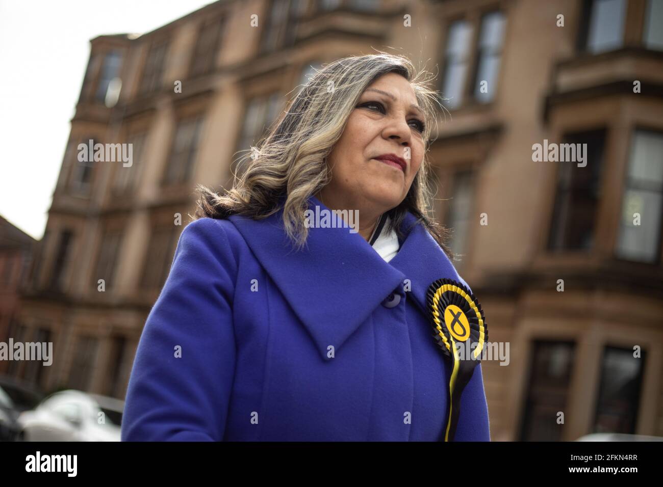 Kaukab Stewart, candidato al Partito nazionale scozzese, nella circoscrizione di Glasgow Kelvin, a Glasgow, Scozia, il 13 aprile 2021. Foto Stock