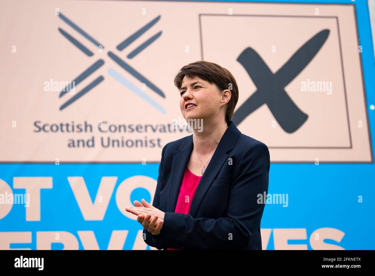 Edimburgo, Scozia, Regno Unito. 3 maggio 2021. Il partito conservatore scozzese lancia oggi a Edimburgo una nuova campagna cartelloni pubblicitari ad van. Il leader dei conservatori scozzesi Douglas Ross e l'ex leader Ruth Davidson hanno lanciato l'annuncio van con un messaggio che invita gli elettori a votare i conservatori scozzesi sulla lista o sulla carta delle liste di pesche. PIC; Ruth Davidson. Iain Masterton/Alamy Live News Foto Stock