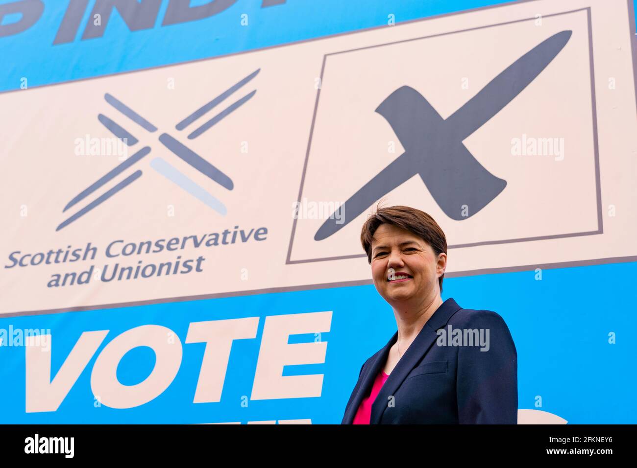 Edimburgo, Scozia, Regno Unito. 3 maggio 2021. Il partito conservatore scozzese lancia oggi a Edimburgo una nuova campagna cartelloni pubblicitari ad van. Il leader dei conservatori scozzesi Douglas Ross e l'ex leader Ruth Davidson hanno lanciato l'annuncio van con un messaggio che invita gli elettori a votare i conservatori scozzesi sulla lista o sulla carta delle liste di pesche. PIC; Ruth Davidson. Iain Masterton/Alamy Live News Foto Stock