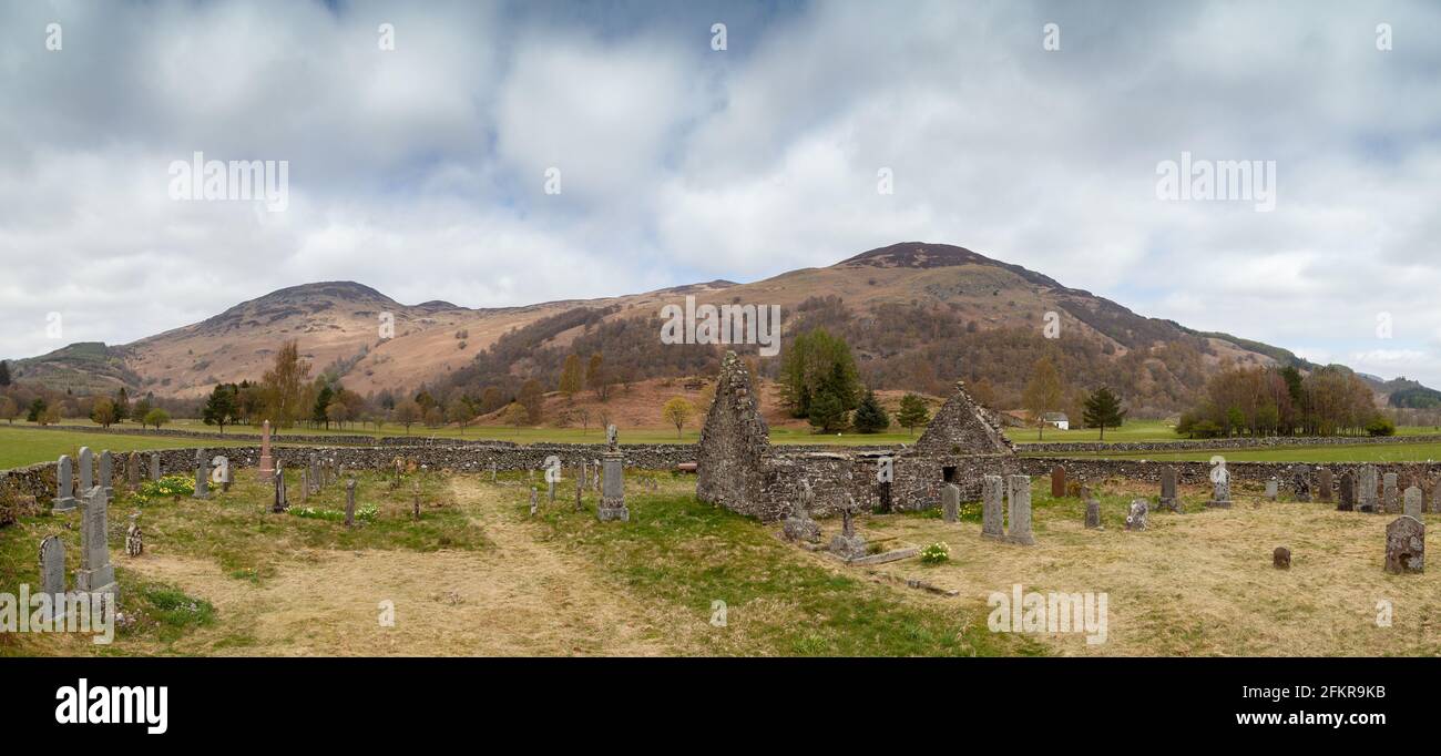 Le rovine della cappella di St Fillan vicino a St Fillans, Perthshire, Scozia Foto Stock