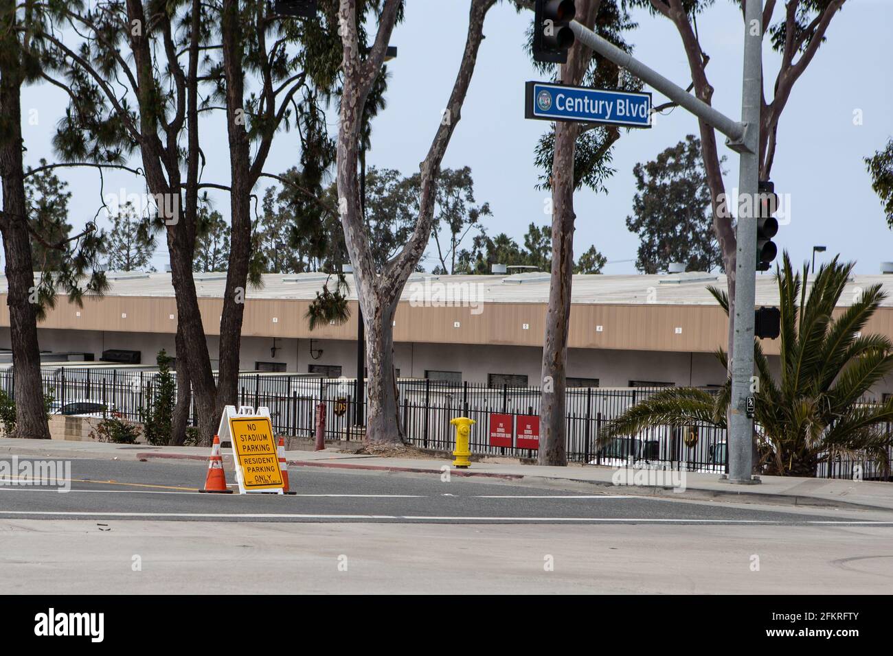 Vista generale intorno alle strade di confine dello stadio SoFi, domenica 2 maggio 2021, a Inglewood, California (Jevone Moore/immagine dello sport) Foto Stock