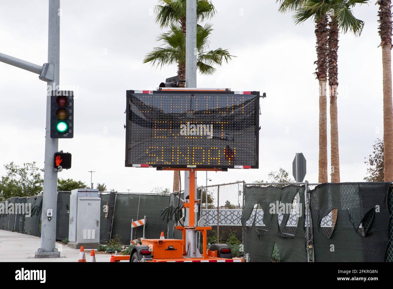 Vista dettagliata del cartello su Pincay Dr at Kareem Court at SoFi Stadium Border Streets, domenica 2 maggio 2021, a Inglewood, California (Jevone Moore/immagine di Sp Foto Stock
