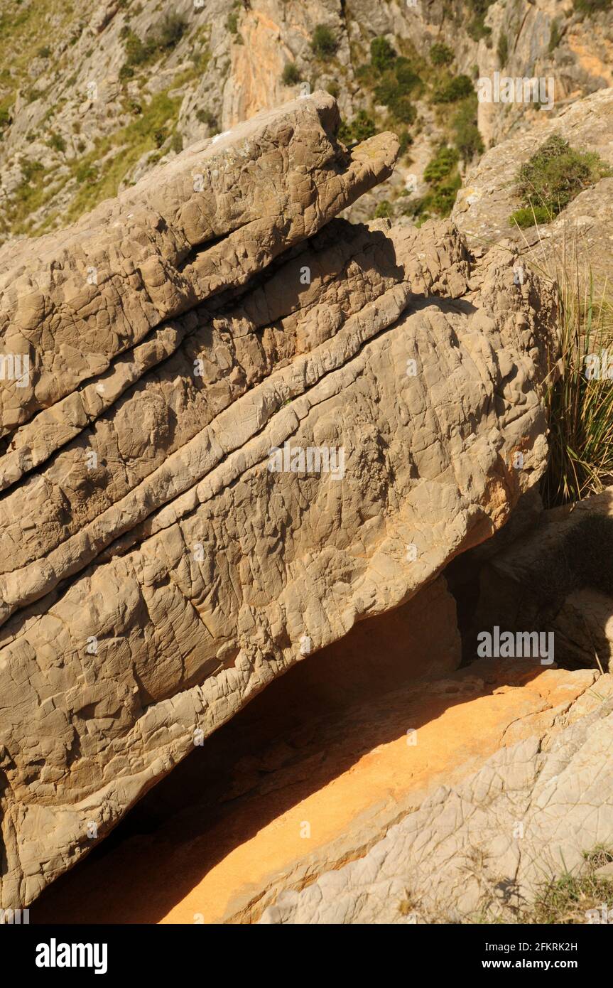 Rocce lavorate dal vento alle Isole Baleari Foto Stock