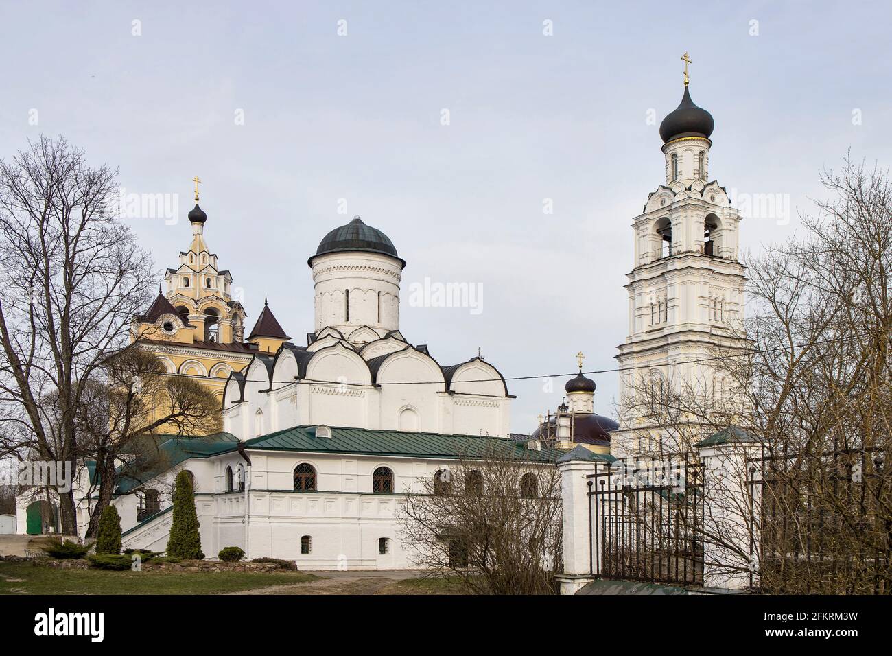 Kirzhach, regione di Vladimir, Russia - Aprile, 2021: Monastero dell'Annunciazione. Il monastero diocesano di Kirzhach della Santa Annunciazione è stato fondato da San Sergio Foto Stock