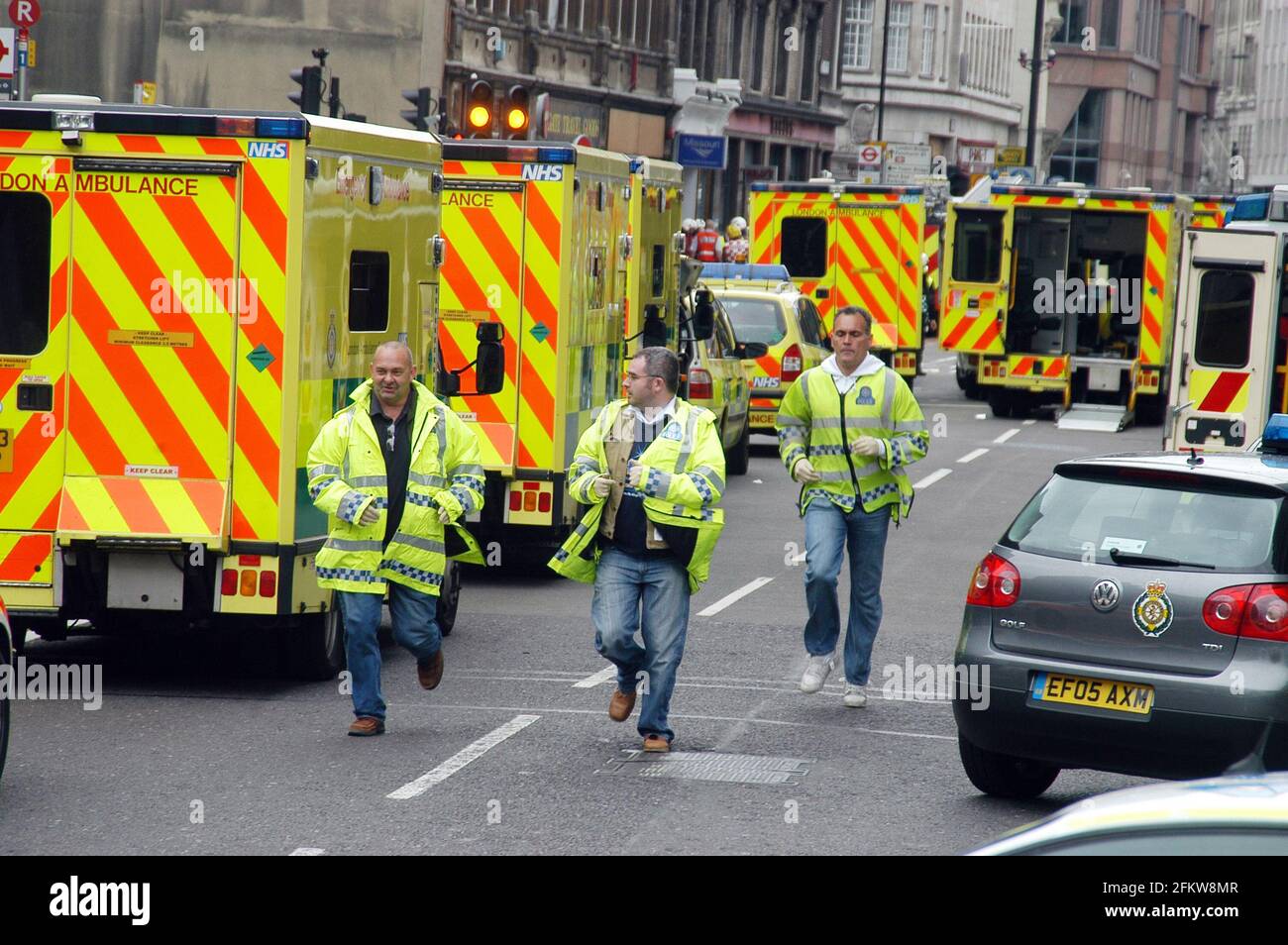 Incidente alla stazione di Aldgate East. 7/7/05 Foto di Gavin Rodgers/Pixel8000 Foto Stock