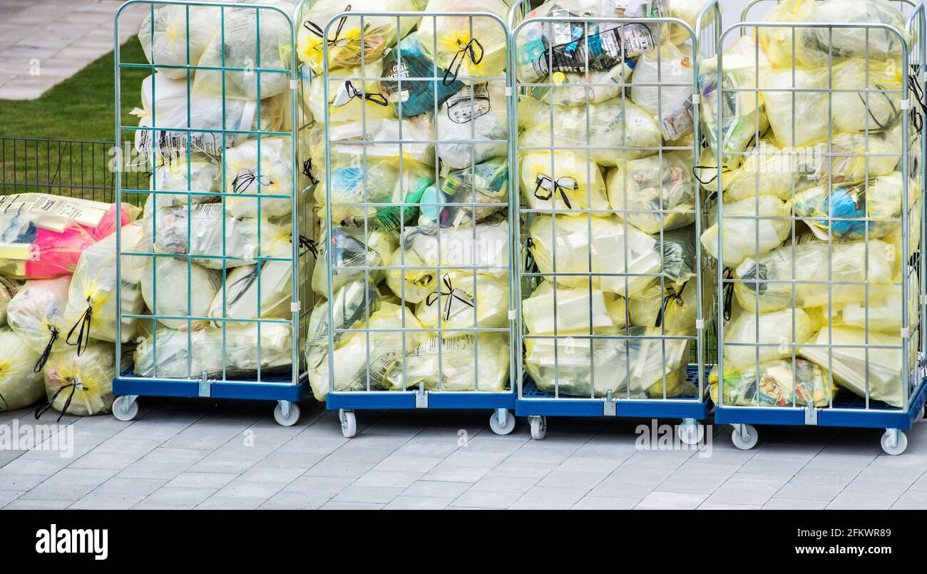 Der Grüne Punkt riciclaggio plastica in Germania, rifiuti rifiuti rifiuti rifiuti Foto Stock