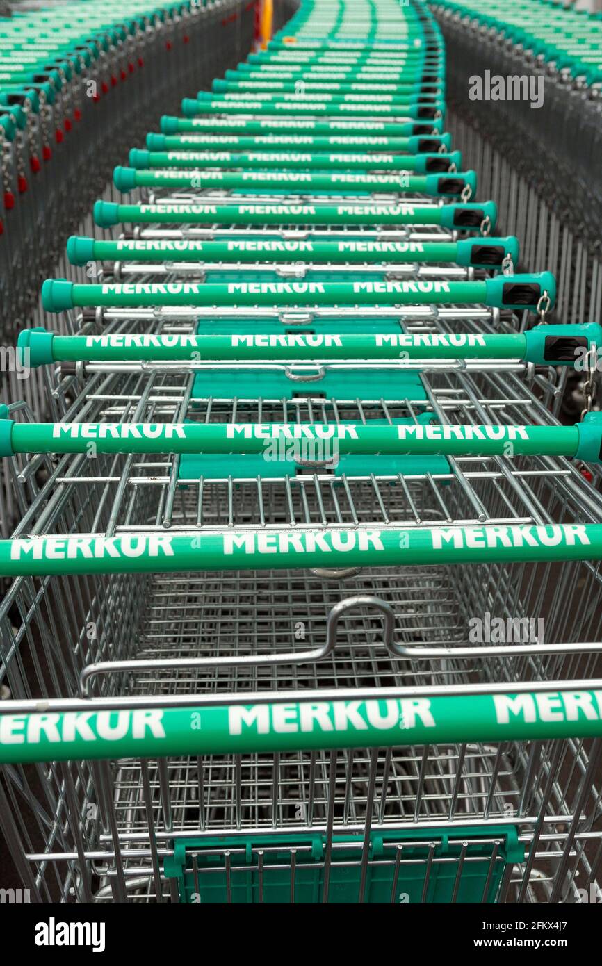 Merkur Markt, Carrello Foto Stock