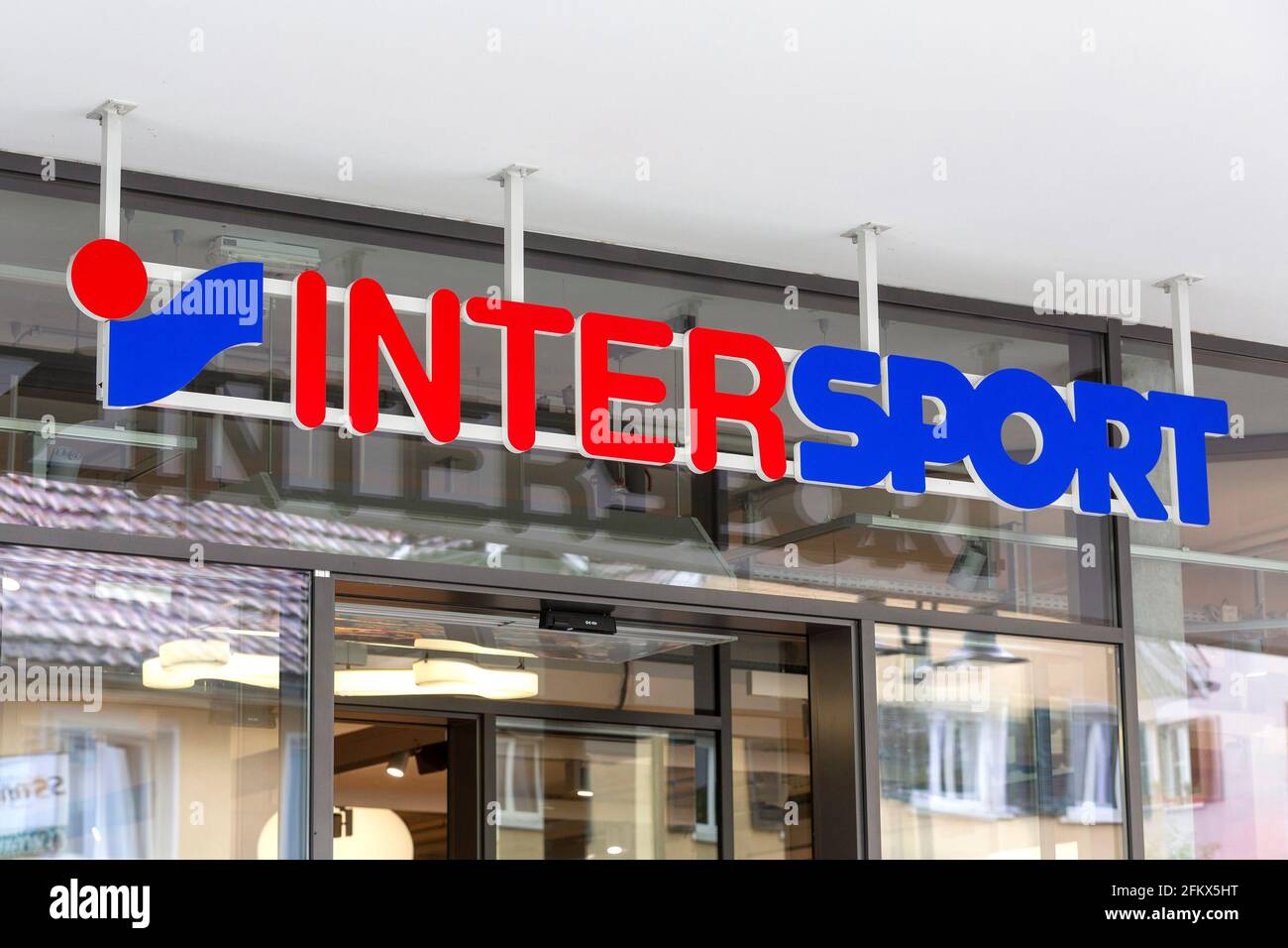 Intersport, negozio di articoli sportivi Foto Stock