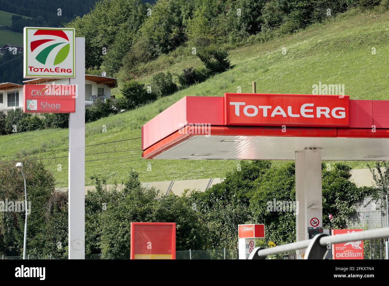 Totalerg, distributore di benzina in Alto Adige, Italia Foto Stock