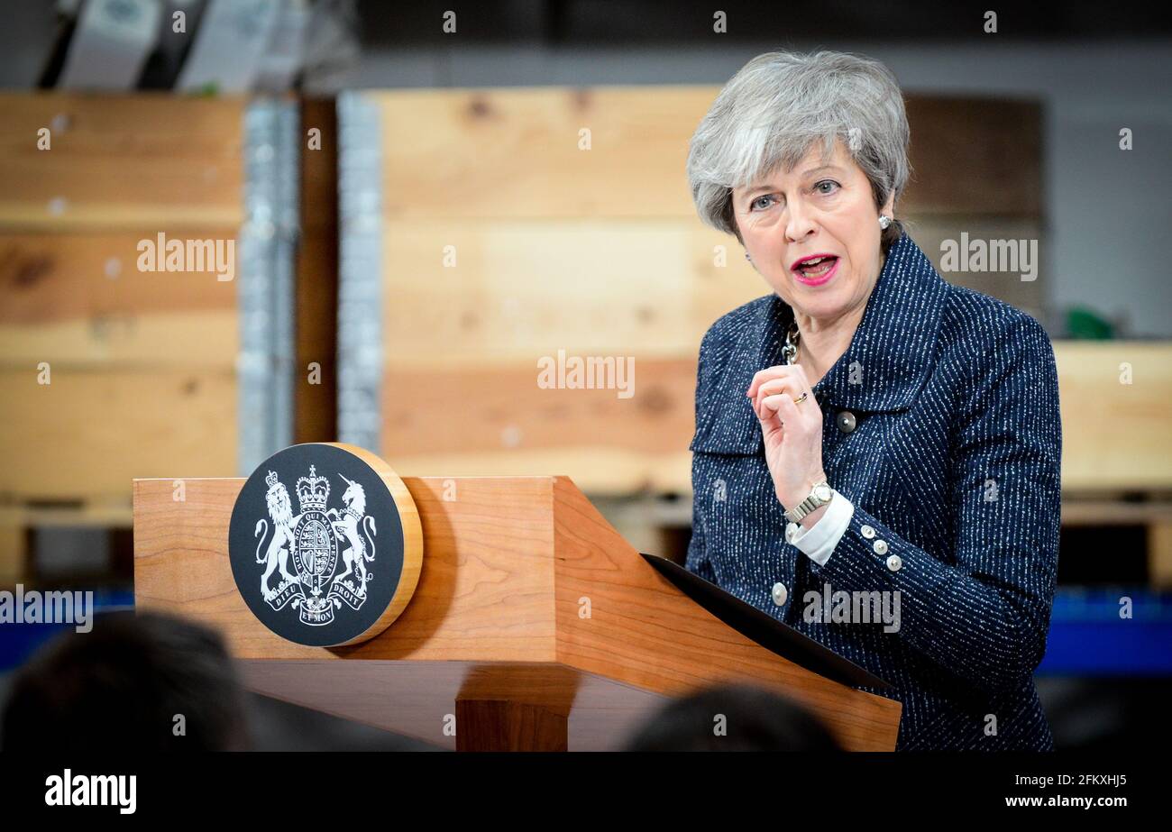 Il primo ministro Theresa May ha tenuto un discorso sulla Brexit presso l'Orsted East Coast Hub di Grimsby, Lincolnshire. Foto Stock