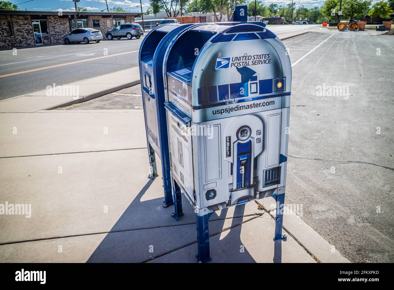 Roswell, NM, Stati Uniti d'America - 21 Aprile 2018: un servizio postale in un'R2-D2 design Foto Stock