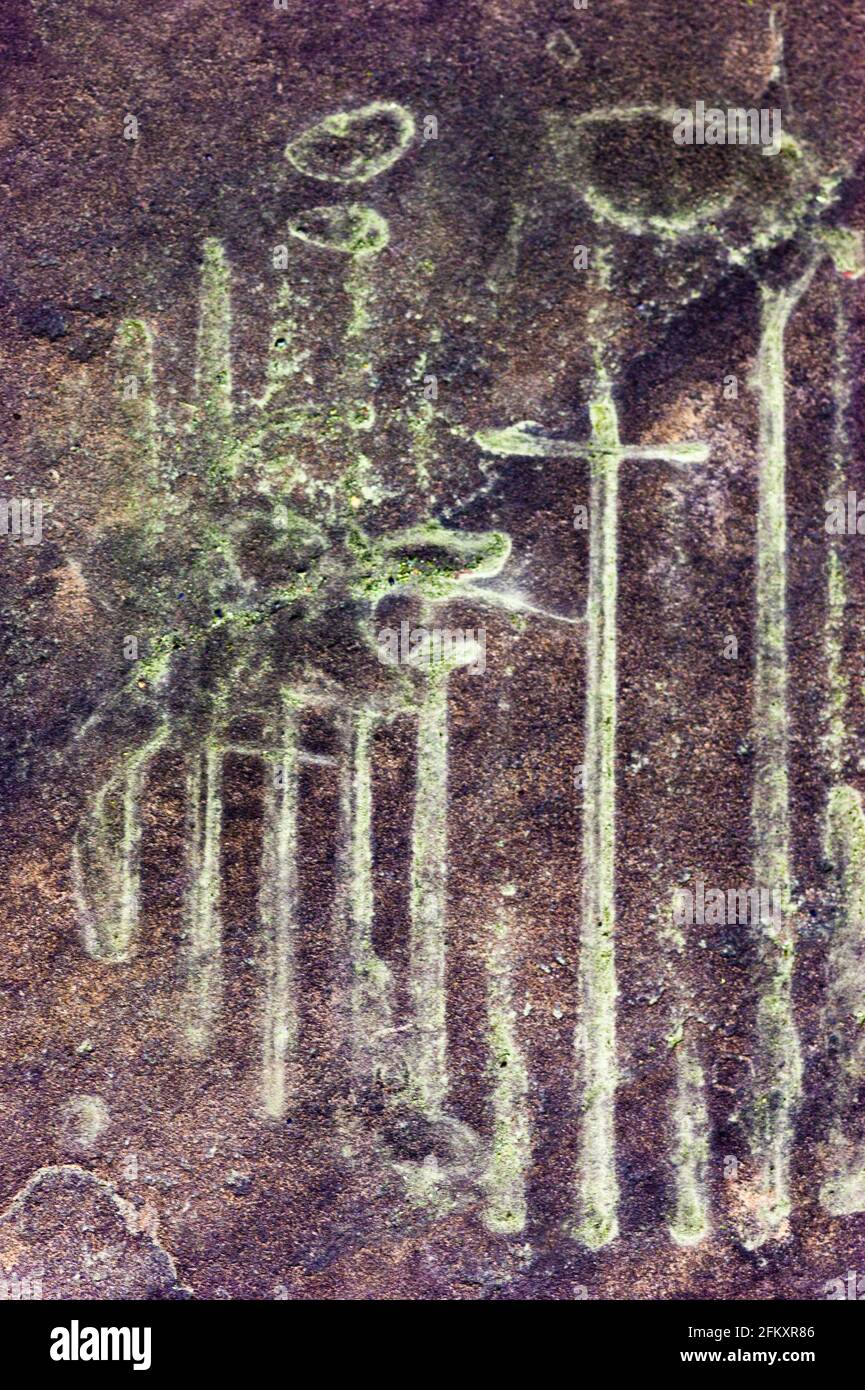 Immagini ispiratrici di mare, acqua, creature, bolle, nuvole, castelli nel cielo o sott'acqua. Misterioso sfondo di passato, presente o futuro. Foto Stock