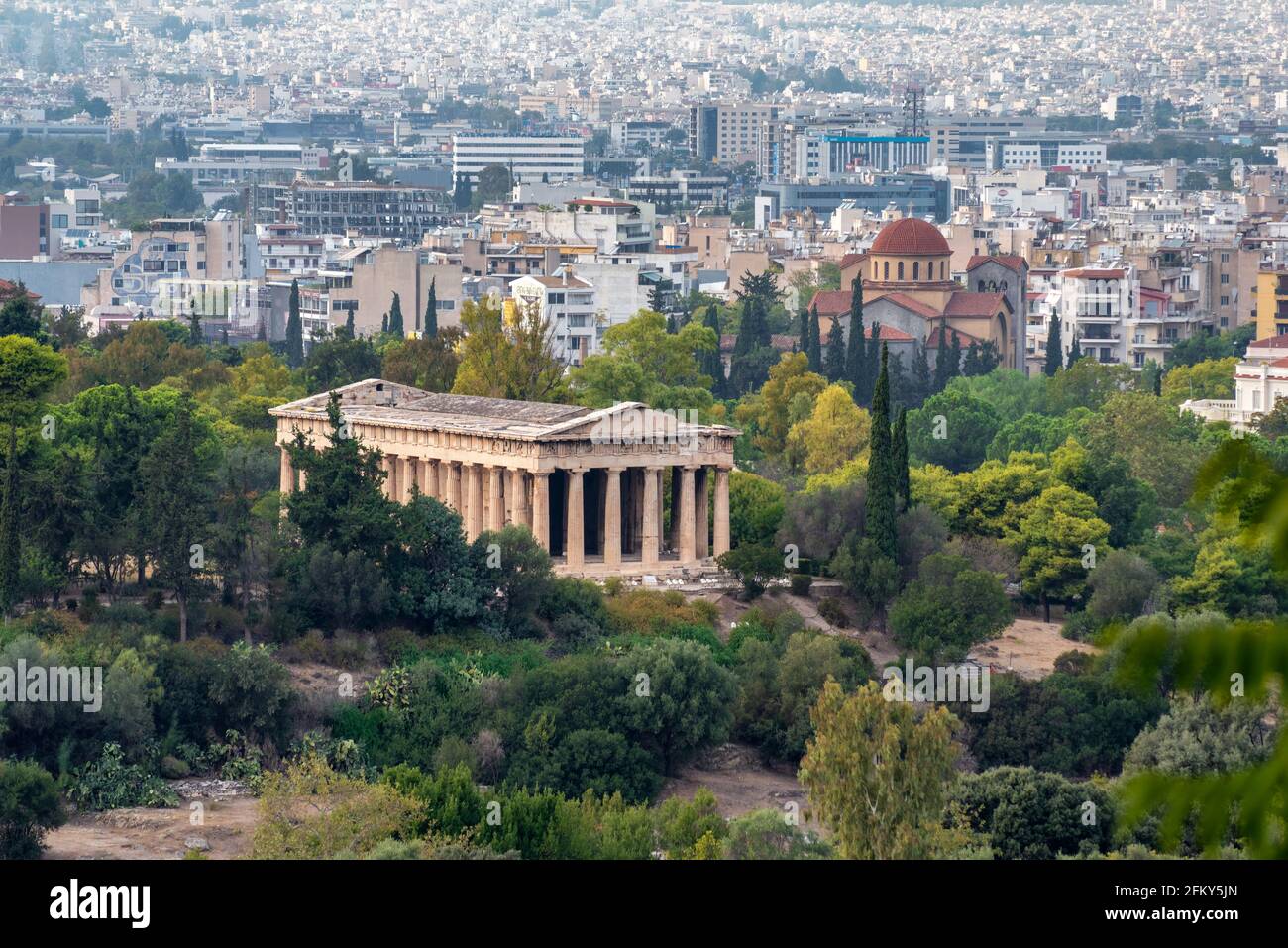 Atene, Grecia. Il Tempio di Efesto o Efaisteion (anche Efesteo) è un antico tempio greco nel sito archeologico di Agora di Atene Foto Stock