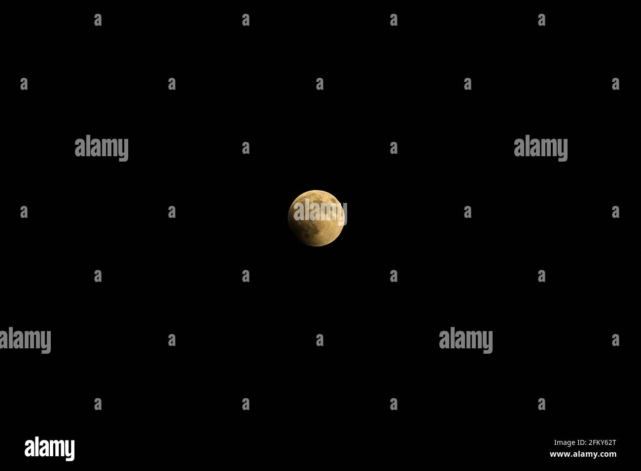 Vista ravvicinata di un'eclissi lunare Foto Stock