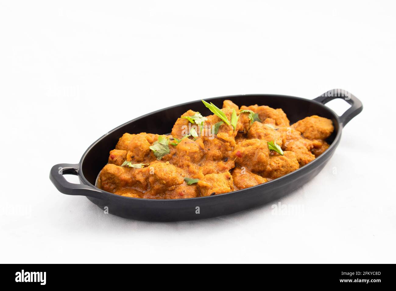 Veg Curry Masala Sabji pezzi di soia Nouri Nugget fatto di soia servito in vassoio piatto. Il Sabzi è ricca fonte di proteine e ha molteplici salute Benefi Foto Stock