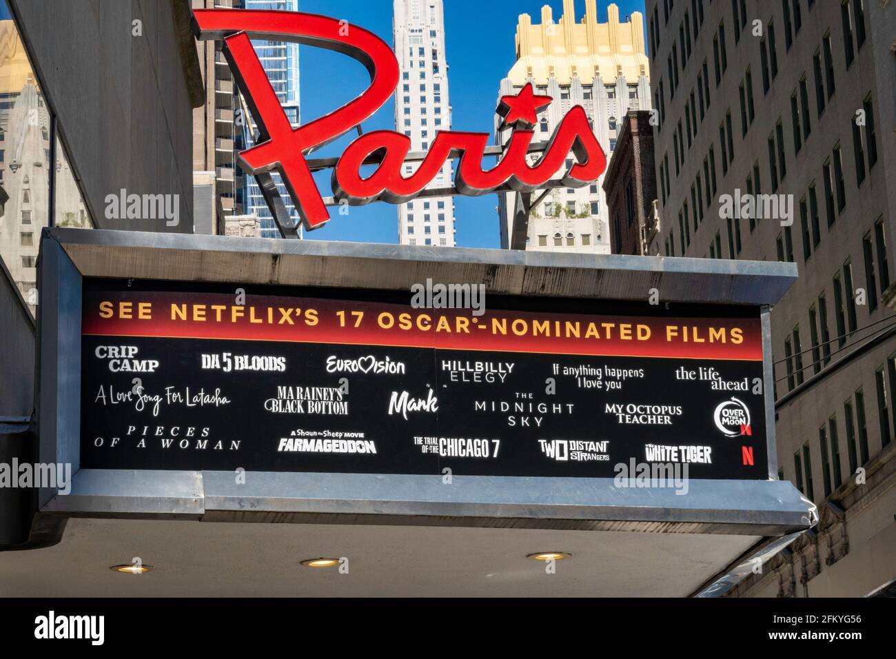Paris Theatre Marquee a New York City, USA 2021 aprile Foto Stock