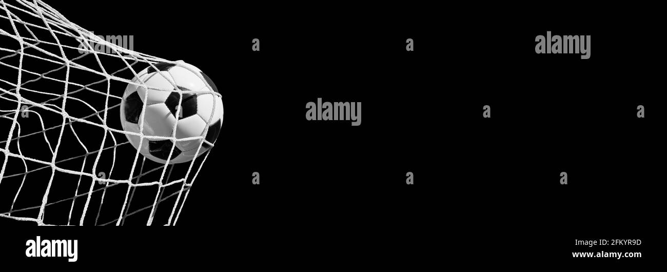 Gioco di calcio tradizionale con una palla di pelle Foto Stock
