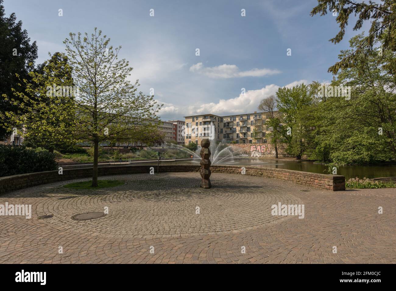 Rechneigrabenweiher nel Wall Park Obermainanlage, Francoforte, Germania Foto Stock