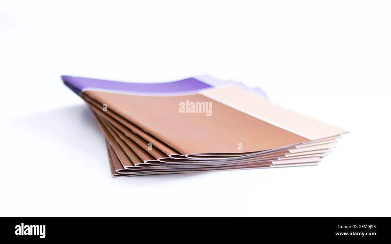 opuscoli stampati con cucitura a sella dal centro di stampa Foto Stock