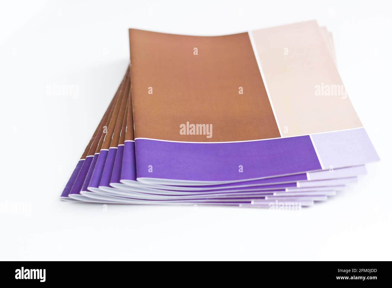 opuscoli stampati con cucitura a sella dal centro di stampa Foto Stock