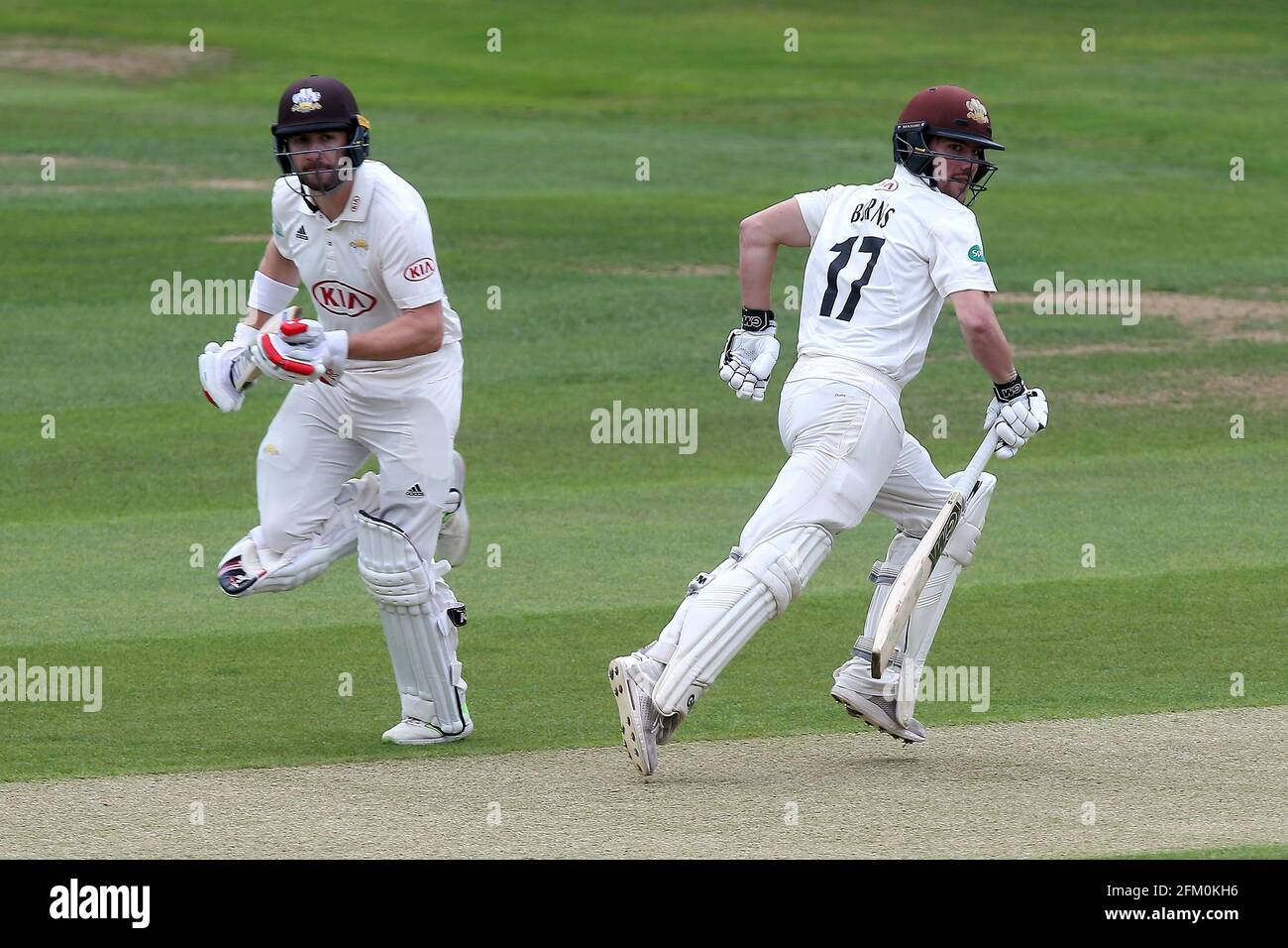 Mark Stoneman e Rory Burns aggiungono al totale Surrey durante Essex CCC vs Surrey CCC, Specsaver County Championship Division 1 Cricket al Cloudfm Foto Stock