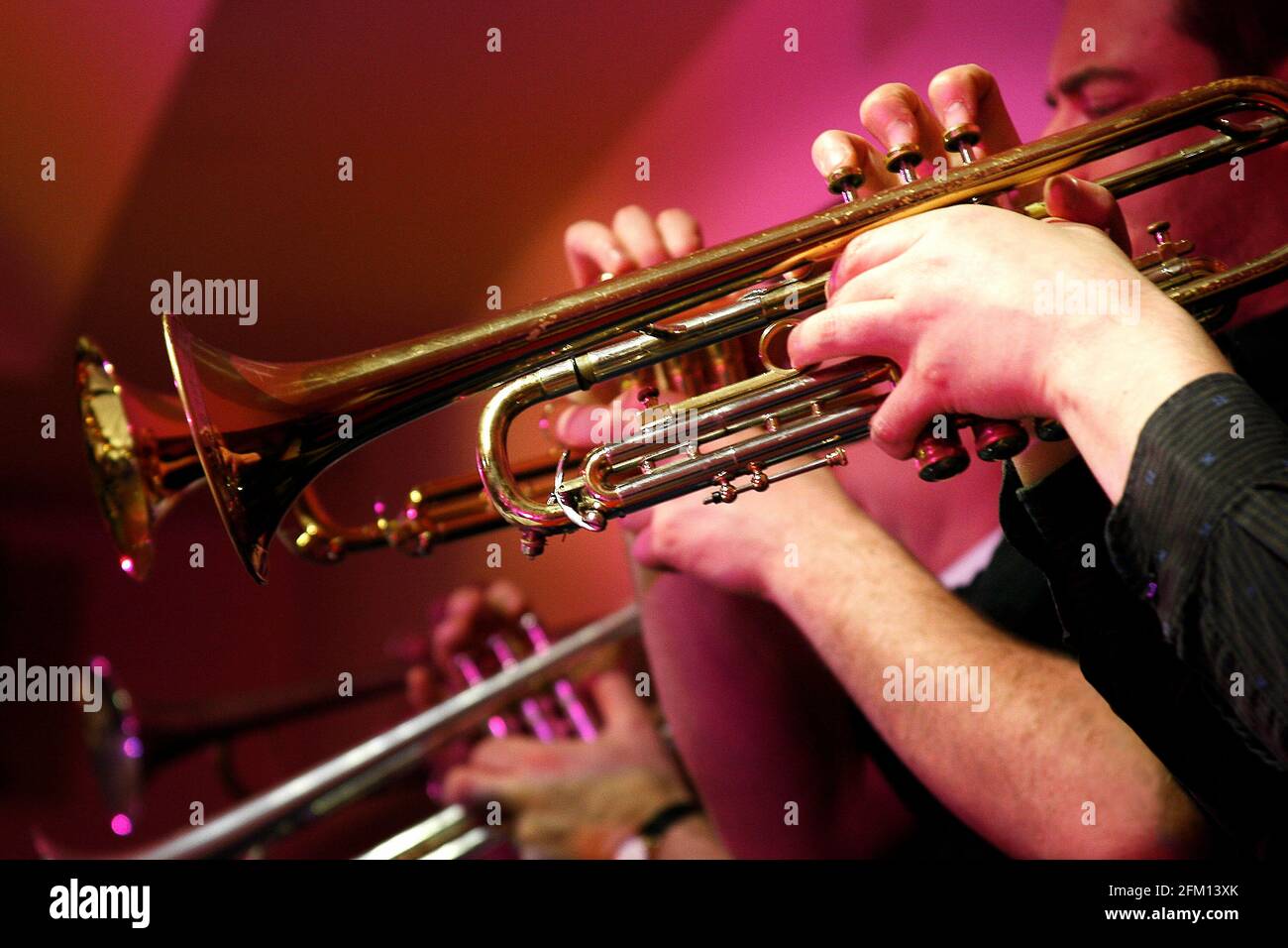 Tromba (postura) Foto Stock