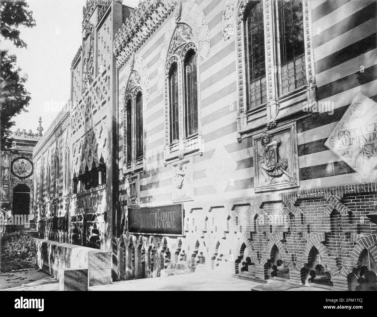 Esposizione Universelle, Parigi,1889 : il Palazzo Spagnolo a quai d´Orsay. Foto Stock