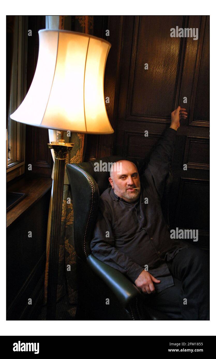 Alexei Sayle nel Russel Hoyel a London.pic David Sandison 26/8/2003 Foto Stock