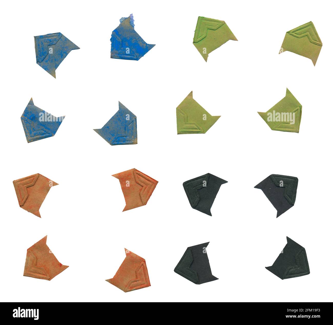 rimuovere i vecchi angoli adesivi e per il montaggio di foto o fotografie, isolati su bianco Foto Stock