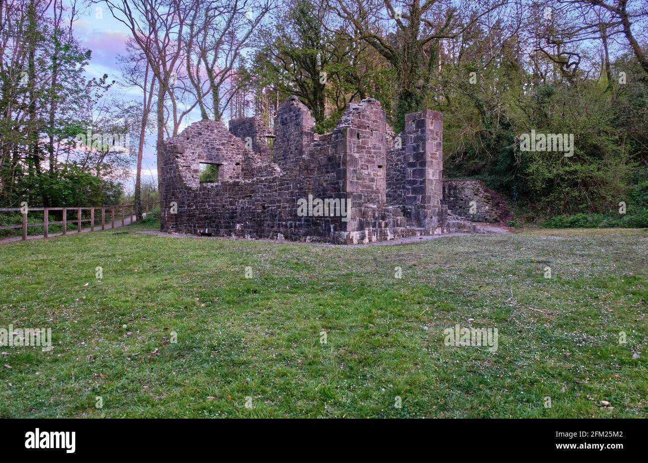 Steppide Ironworks and Colliery, Stepaside, Pleasant Valley, vicino Saundersfoot, Pembrokeshire, Galles. Foto Stock