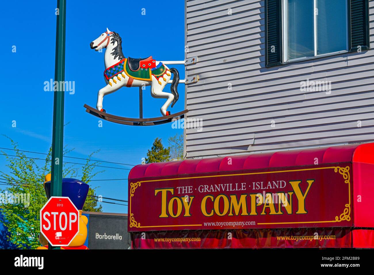 Rocking Horse Shingle, Granville Island Toy Company, Main St. Vancouver, British Columbia, Canada Foto Stock