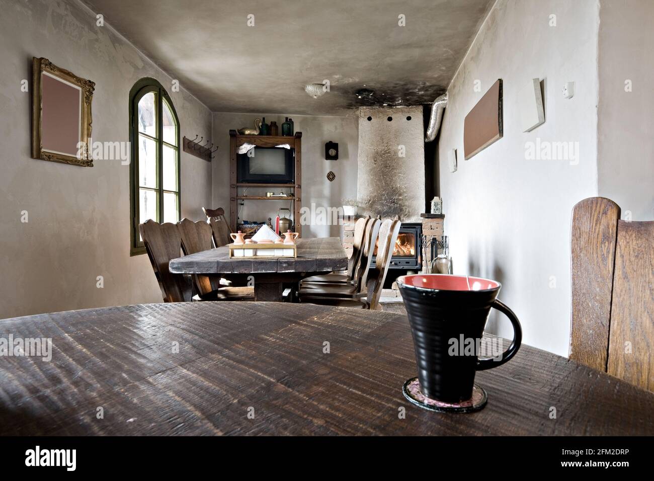 Interni di un ristorante tradizionale in Bulgaria Foto Stock