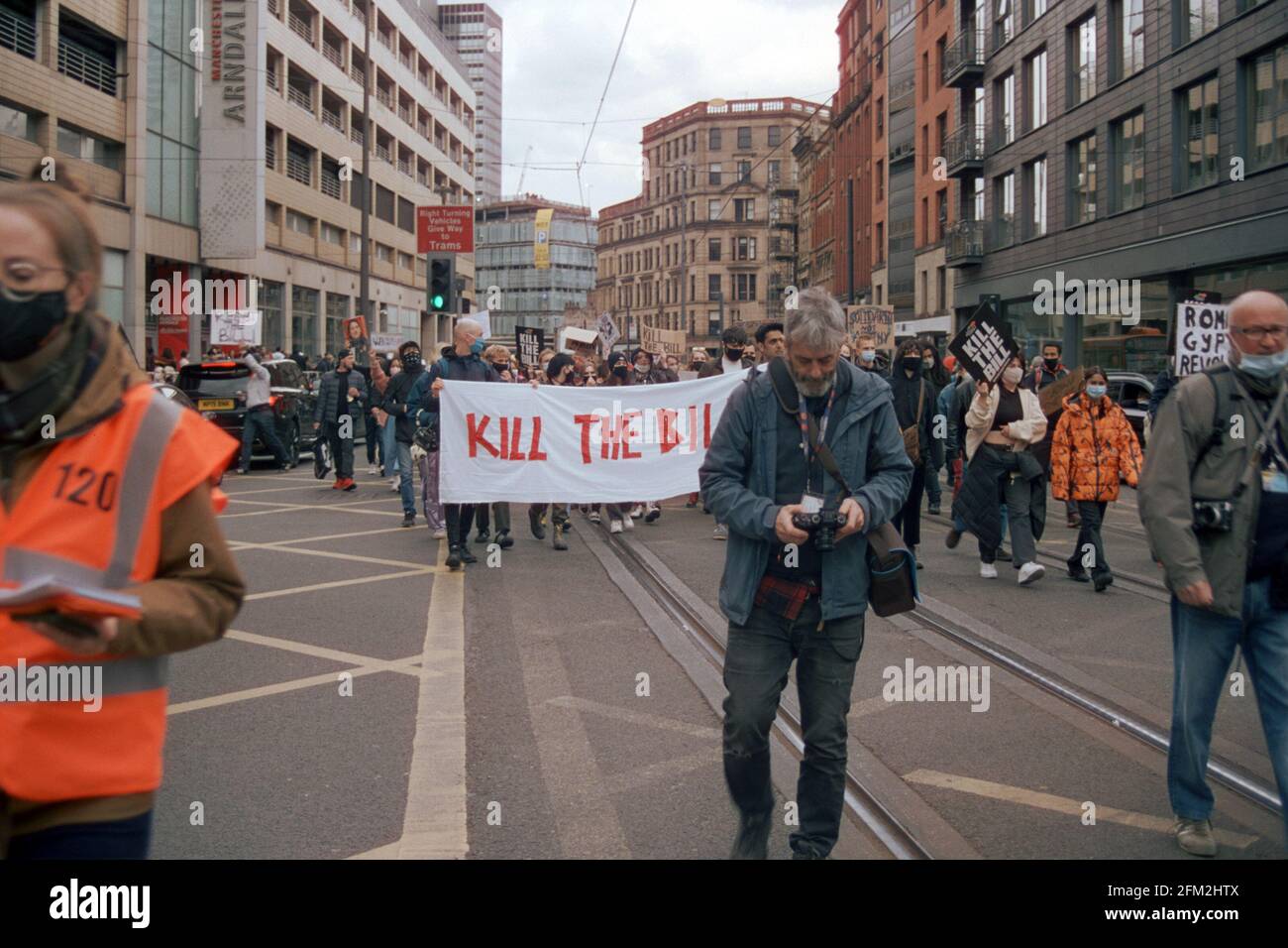 Manchester, Regno Unito - 1 maggio 2021: Manifestanti 'uccidere il Bill' ad High Street. Foto Stock