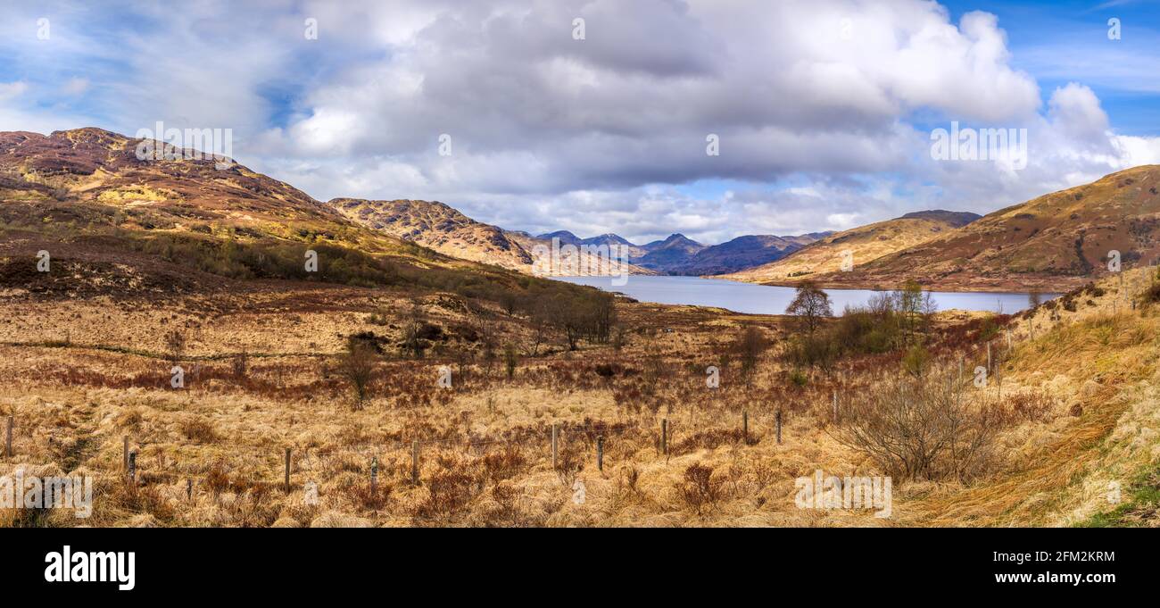 calice di loch nel parco nazionale di Trossachs Foto Stock