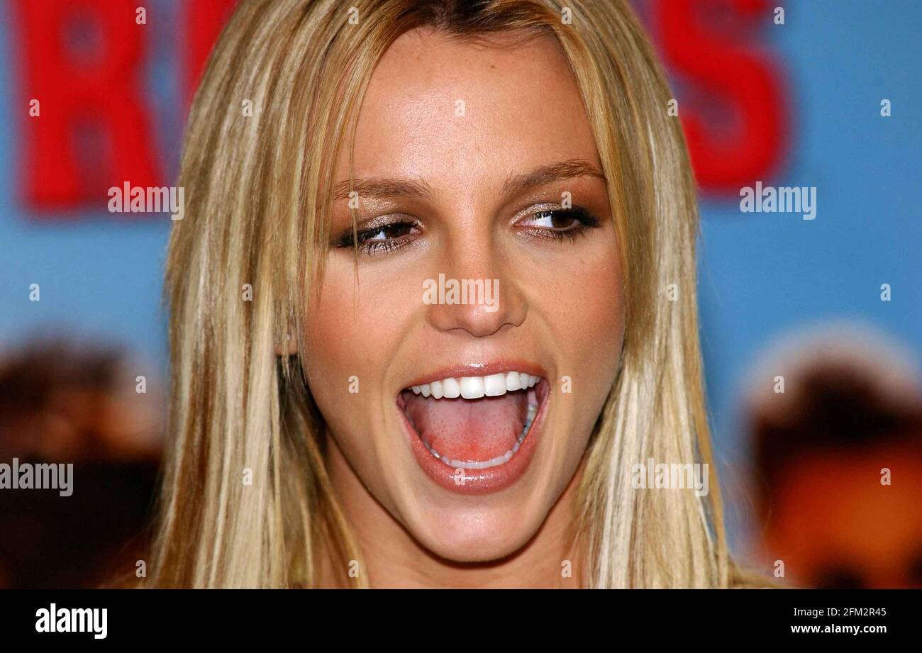 Pop stella Britney Spears a Londra oggi per promuoverla Nuovo film 'Cross Roads'25 Marzo 2002 foto Andy Paradise Foto Stock