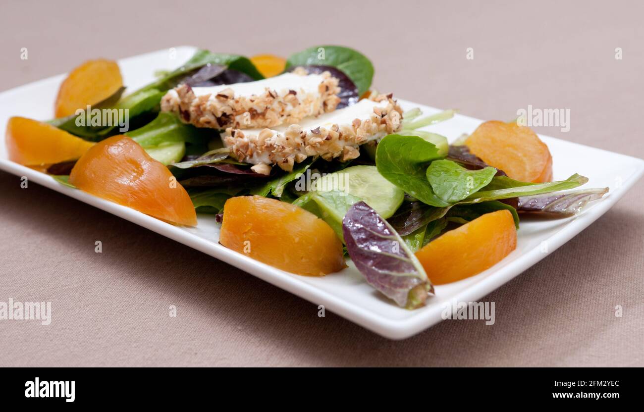 formaggio di capra e insalata di barbabietole Foto Stock