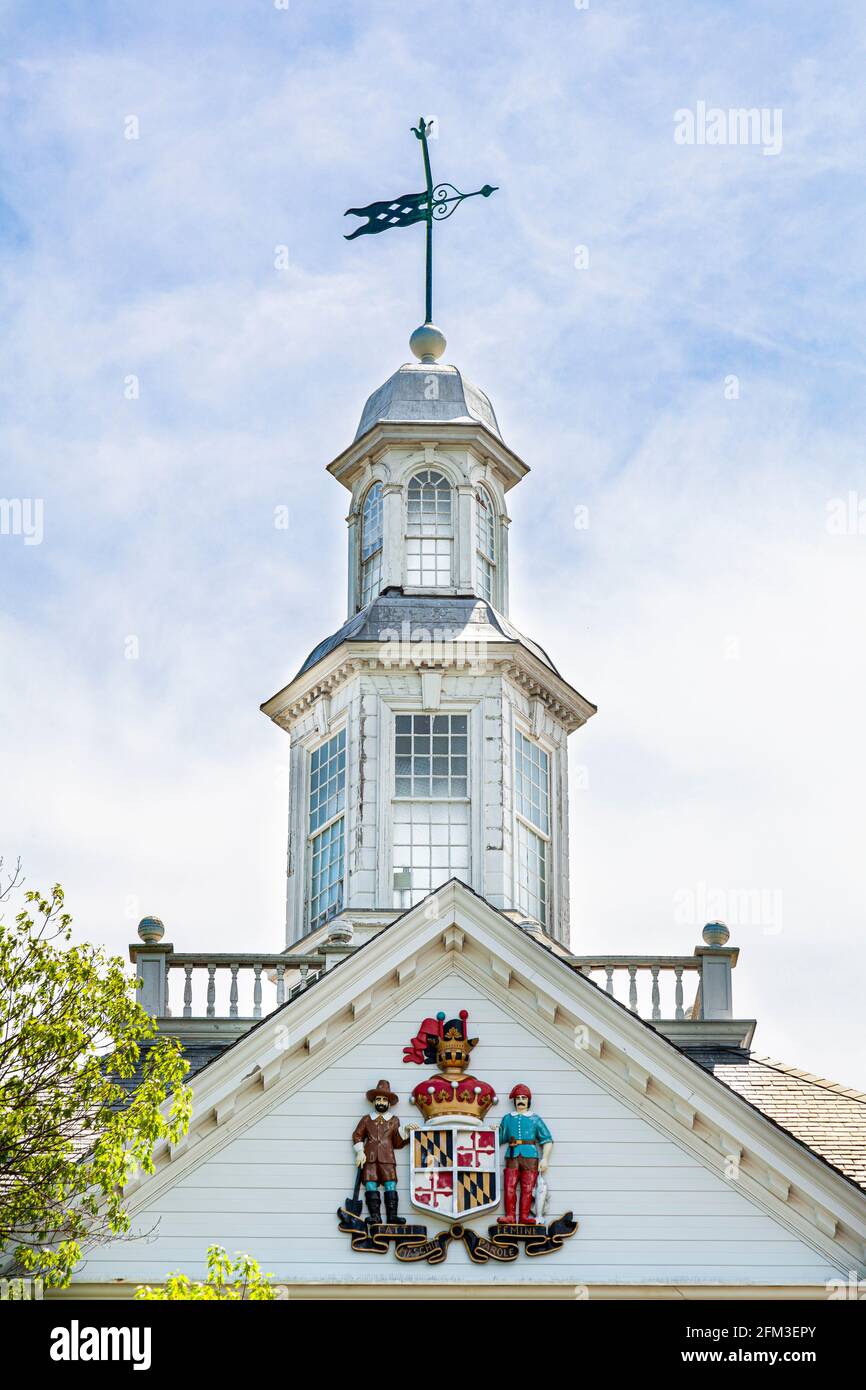 Sezioni della torre, della cupola e della cupola dello storico edificio Goldstein che ospita il Comptroller del Maryland e il Tesoro dello Stato. Il vecchio edificio in Annapol Foto Stock